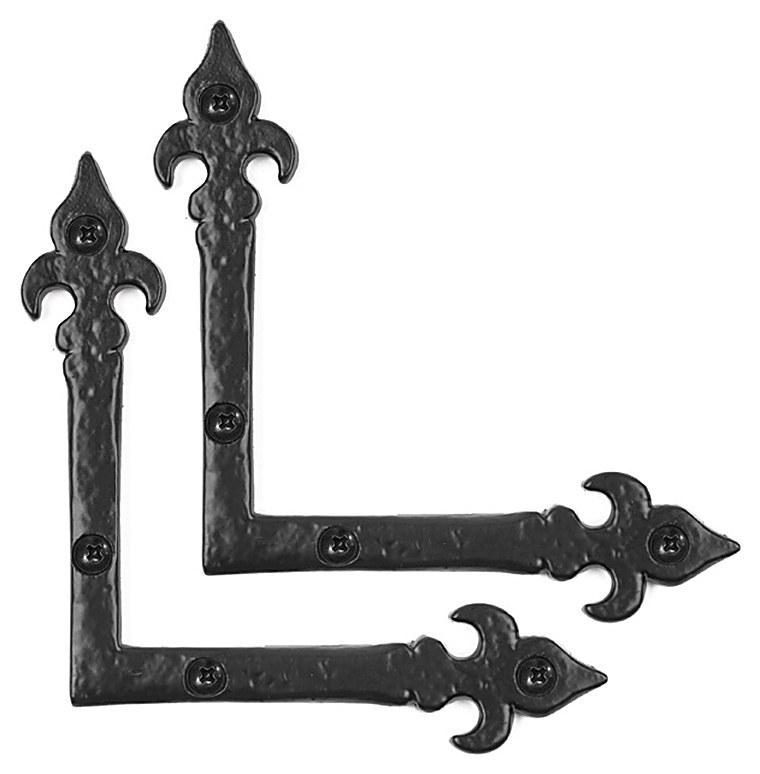 Lynn Cove Small 'L' Hinge Front